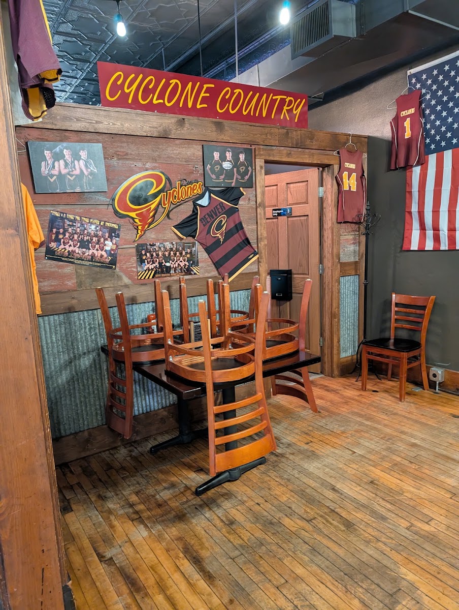 AllyCatz GrubHouse