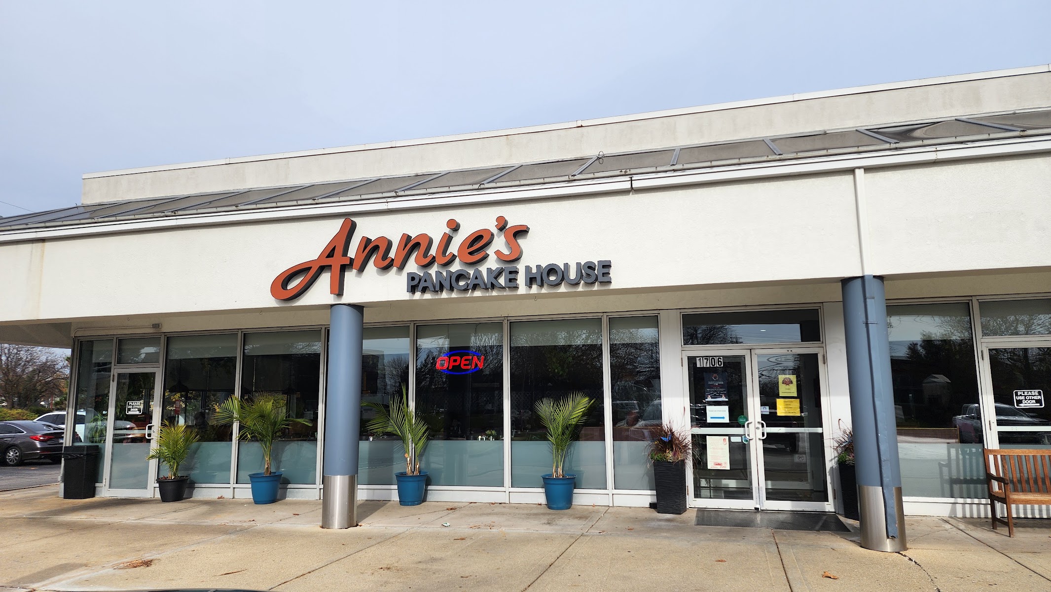 Annie's Pancake House