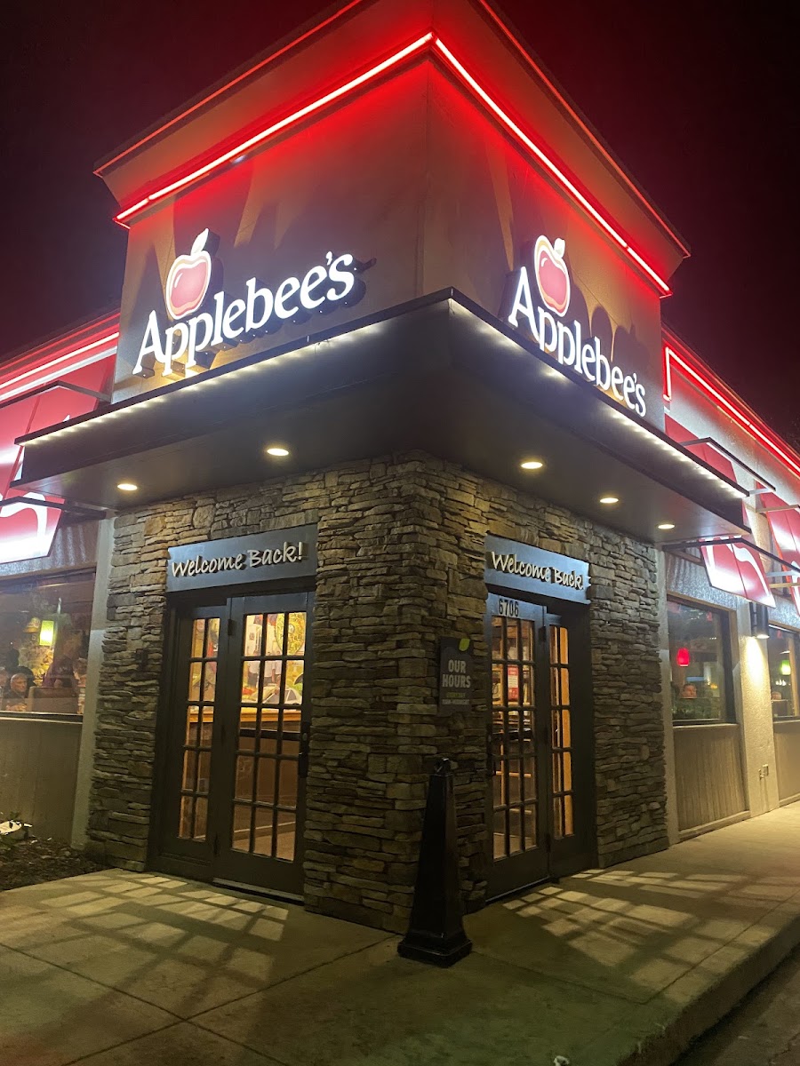 Applebee's Grill + Bar
