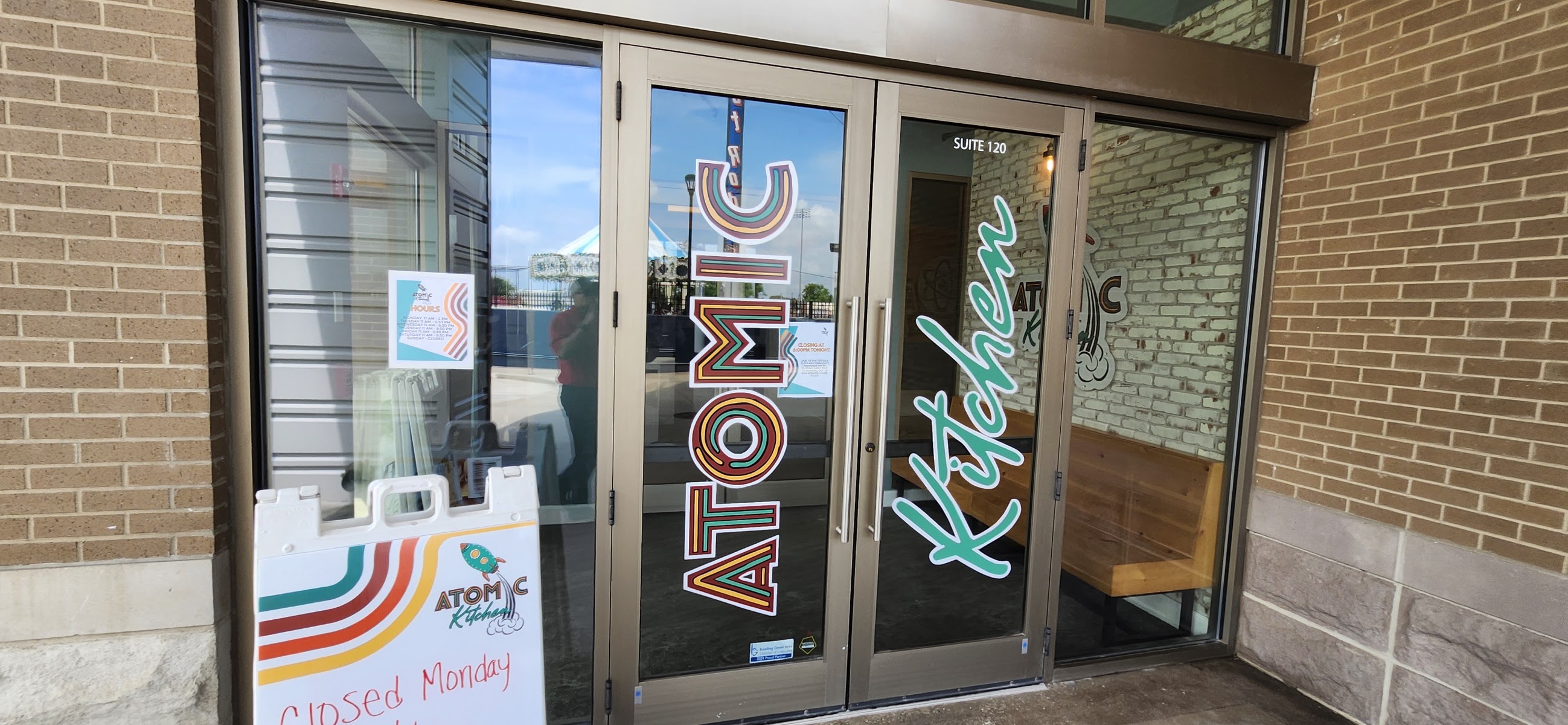 Atomic Kitchen