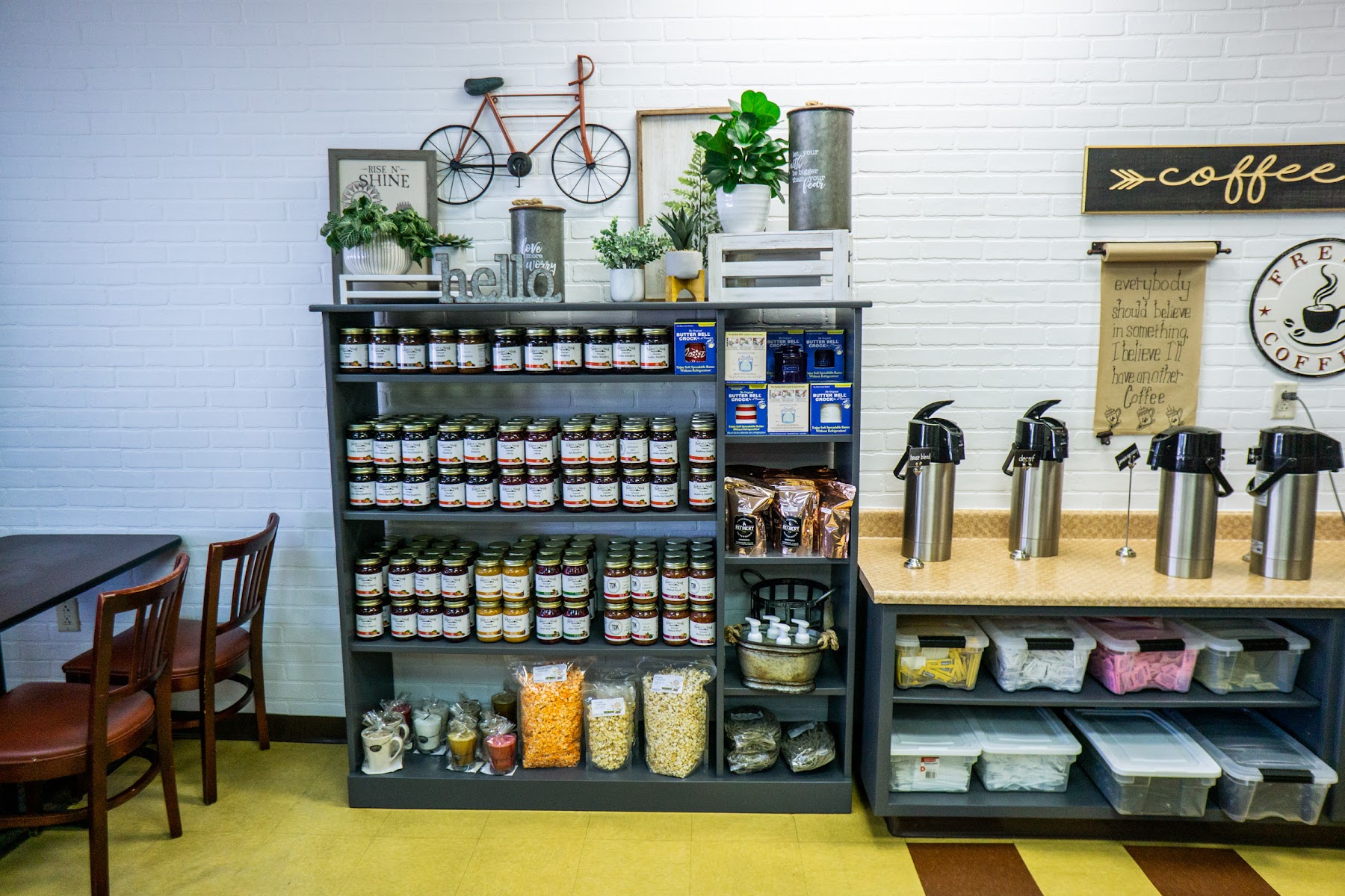 Baker's Nook Cafe