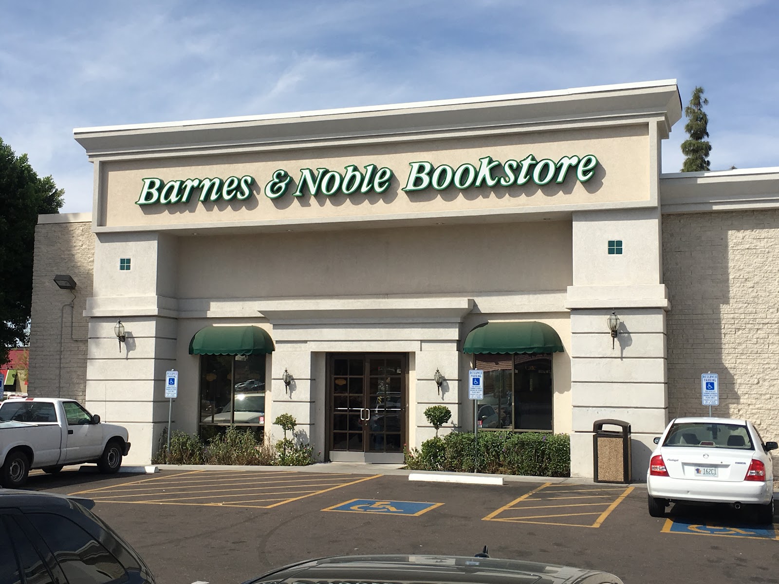 Barnes & Noble