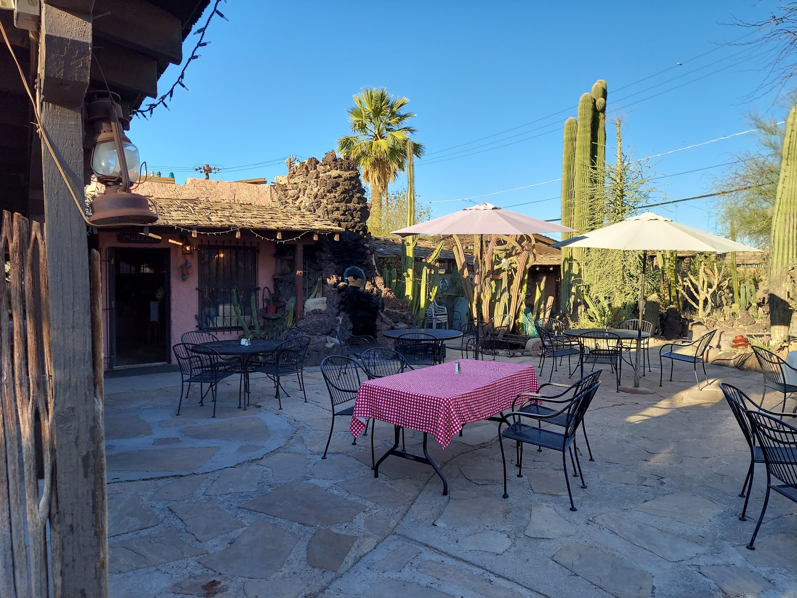 BeDillon's Restaurant