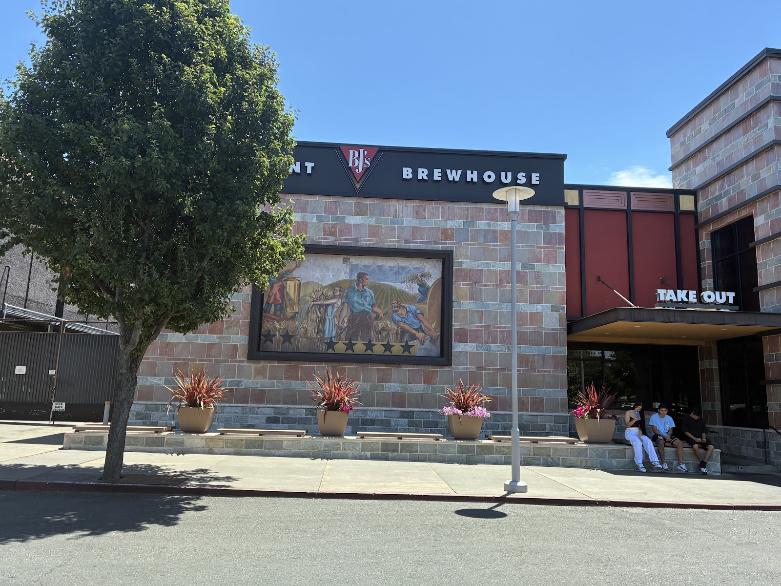 BJ's Restaurant & Brewhouse