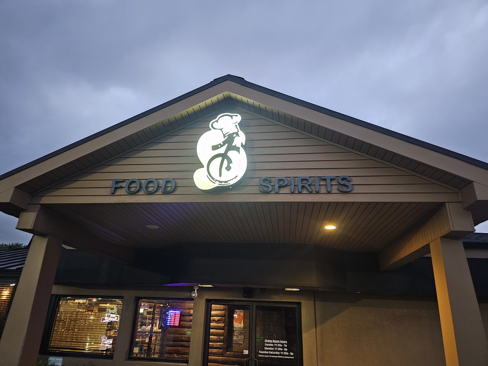 Blondie's Food & Spirits