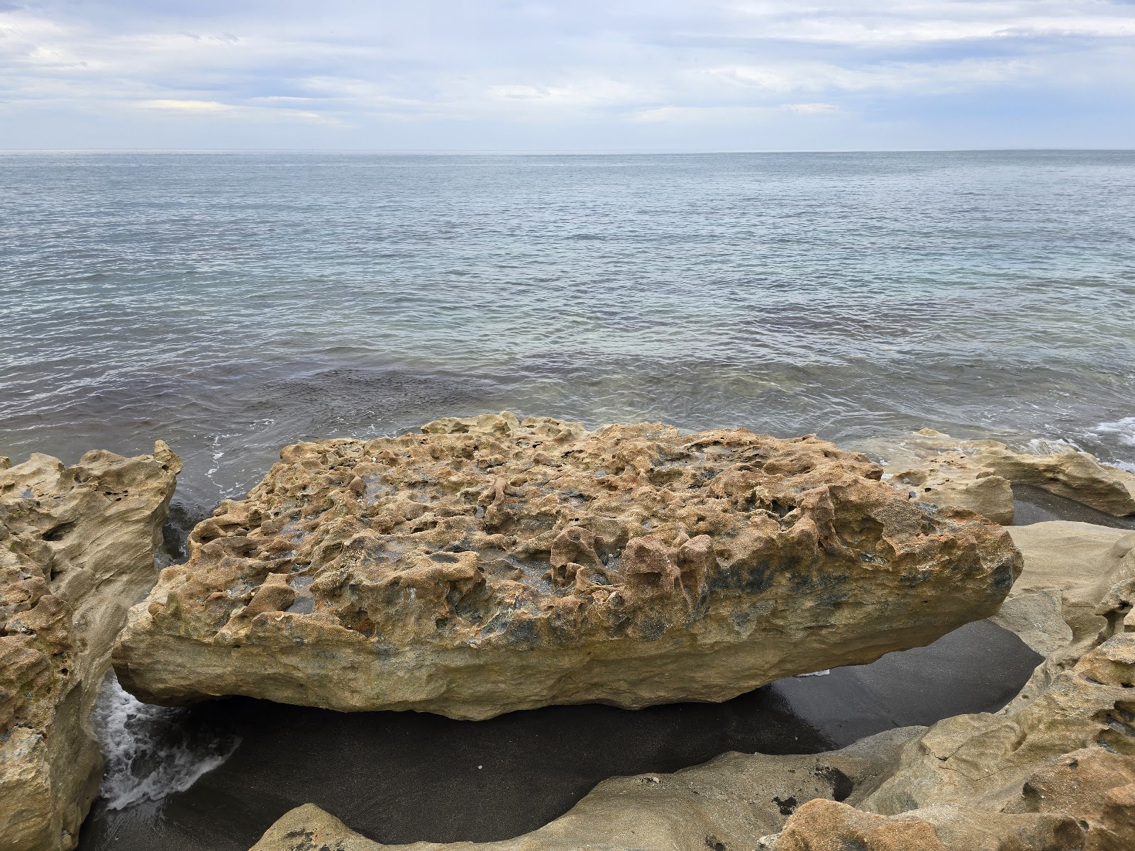 Blowing Rocks Preserve