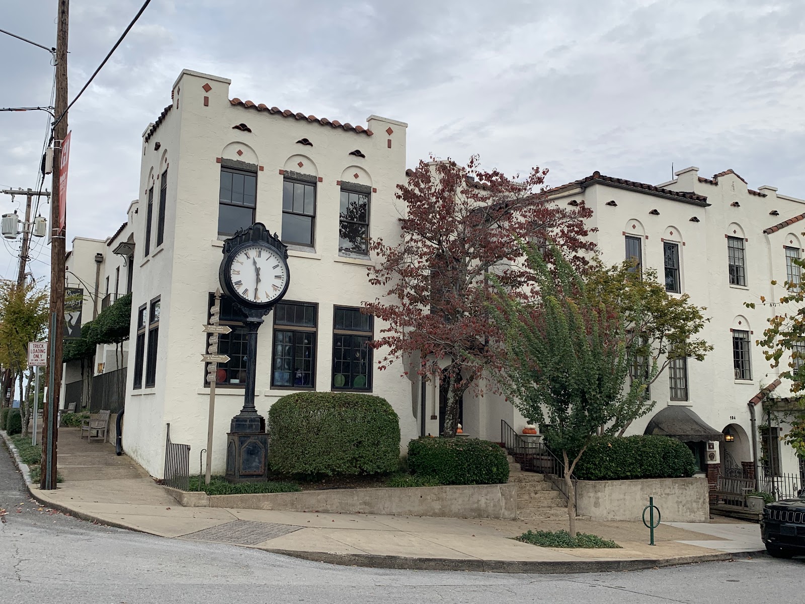 Bluff View Art District
