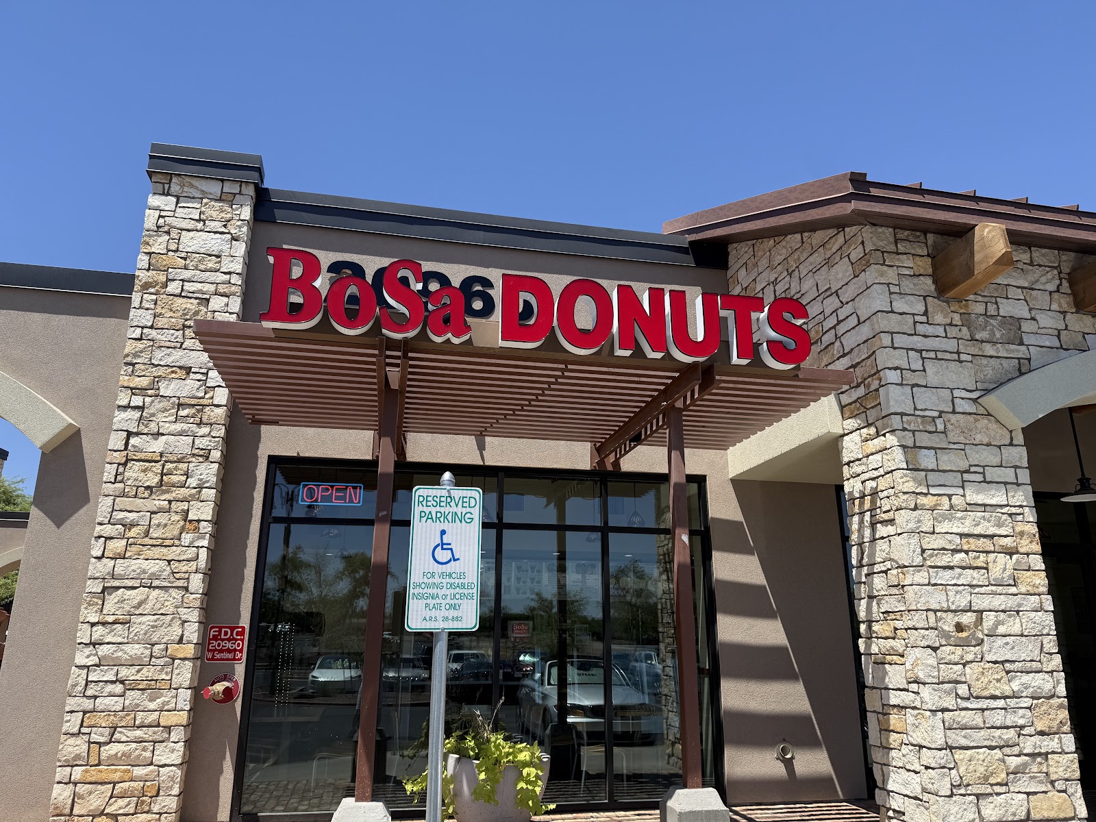 Bosa Donuts