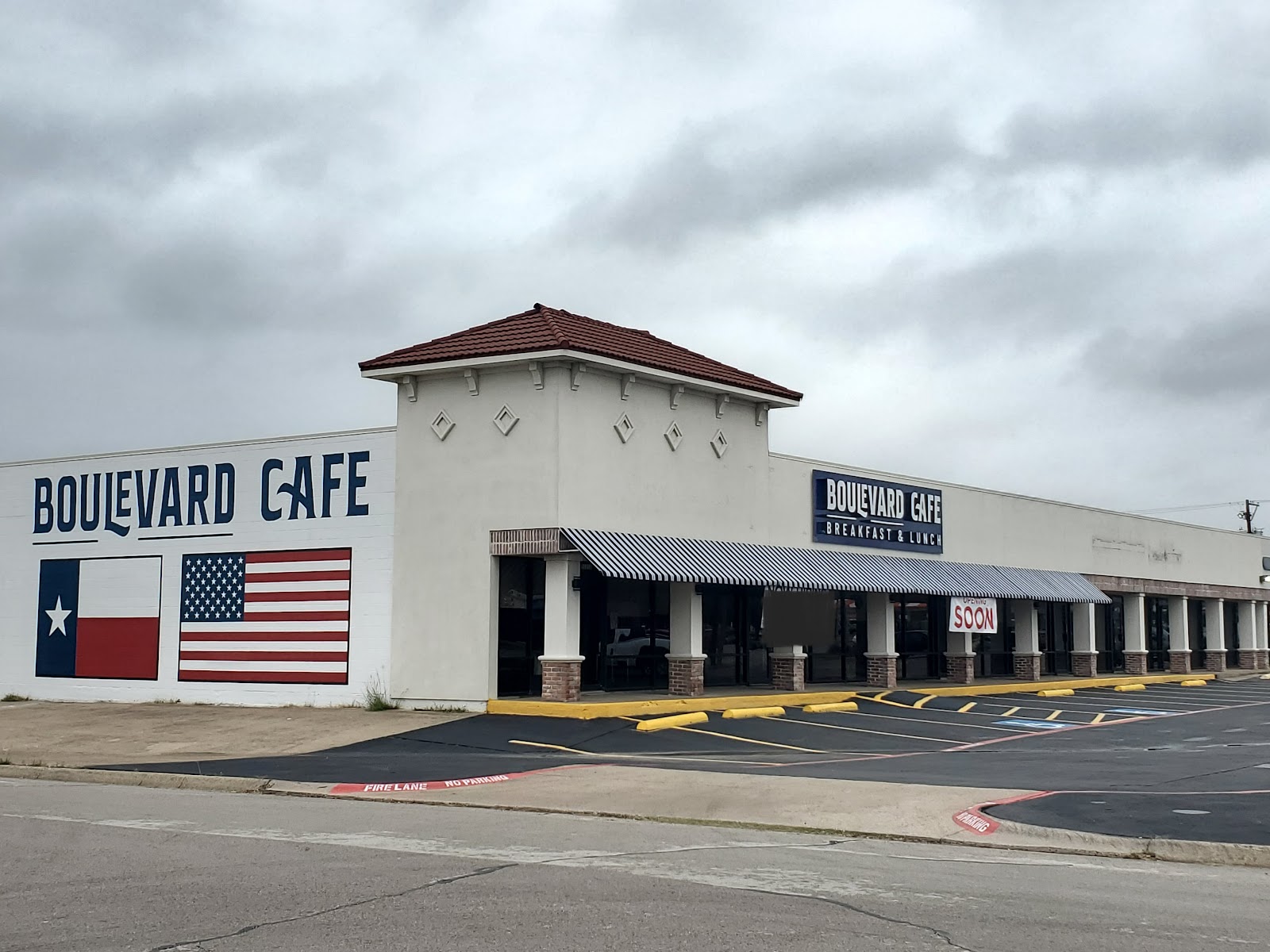 Boulevard Cafe