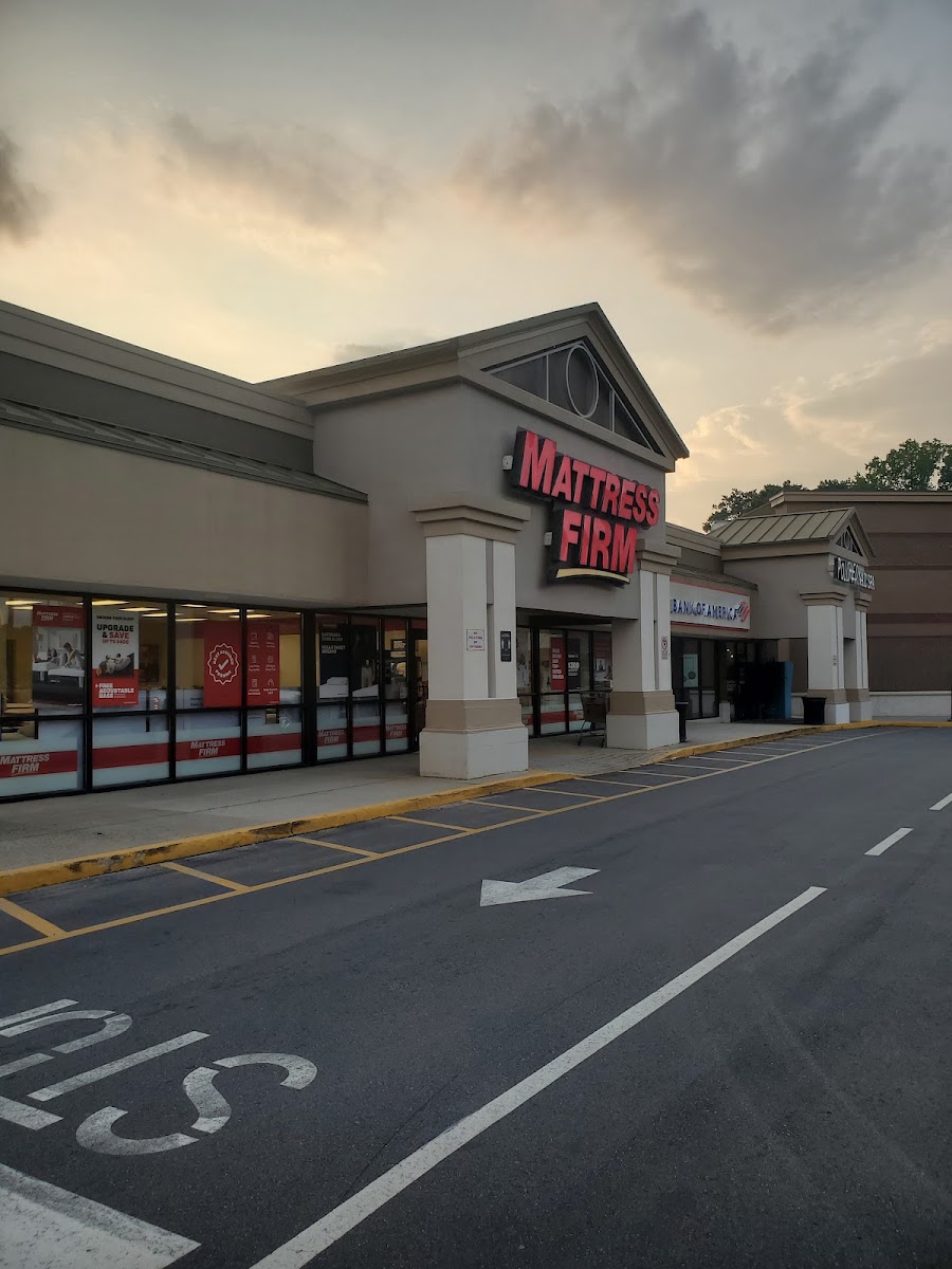 Brookhaven Plaza