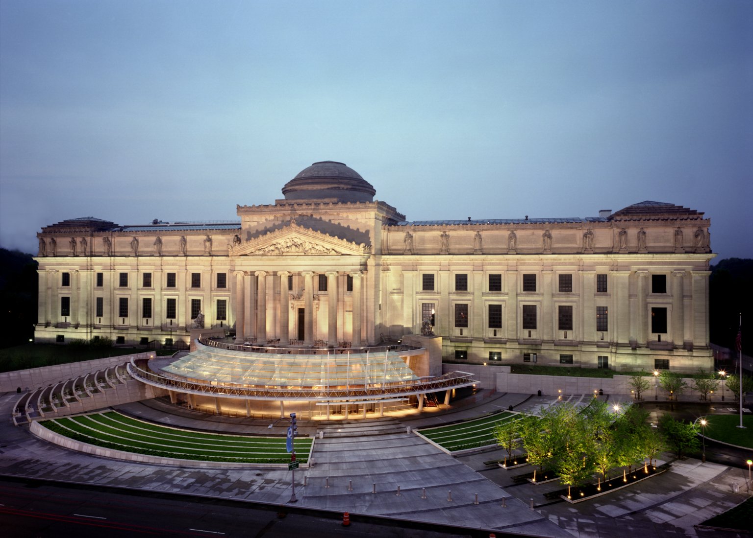 Brooklyn Museum & DUMBO Views