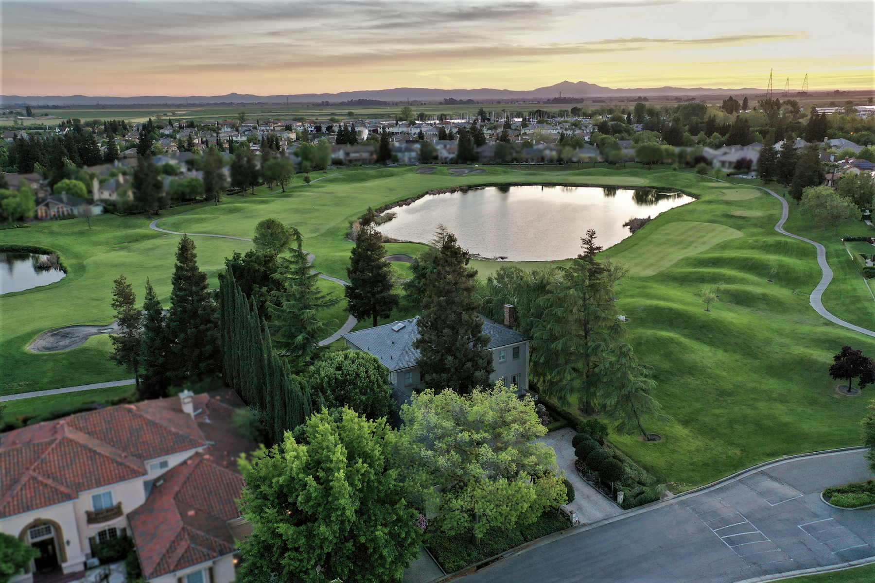 Brookside Golf & Country Club