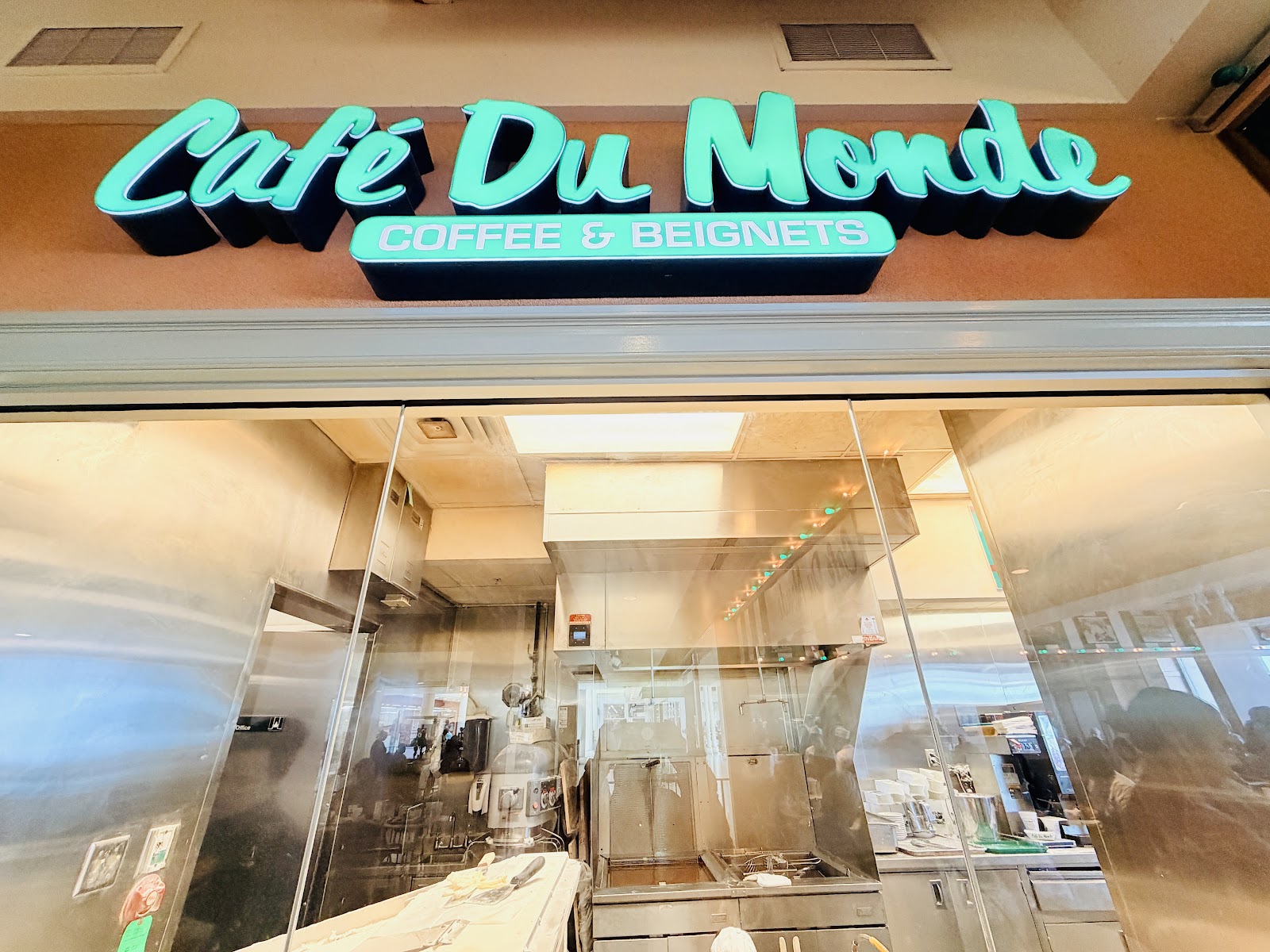 Café Du Monde Riverwalk