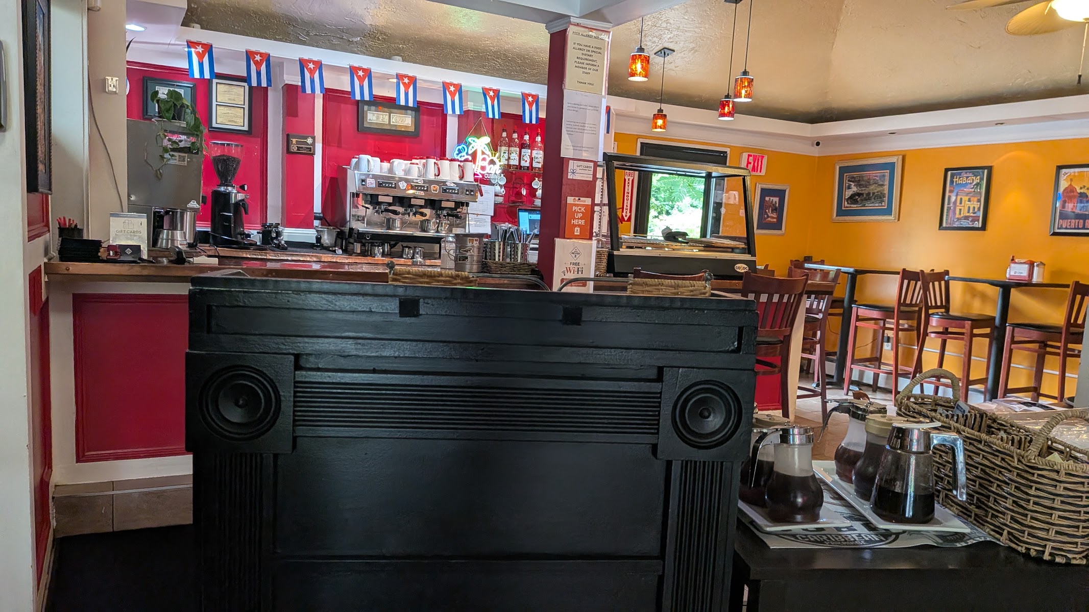 Cafe Reyes