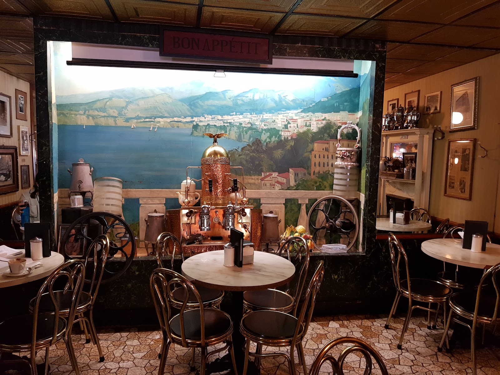 Caffe Vittoria
