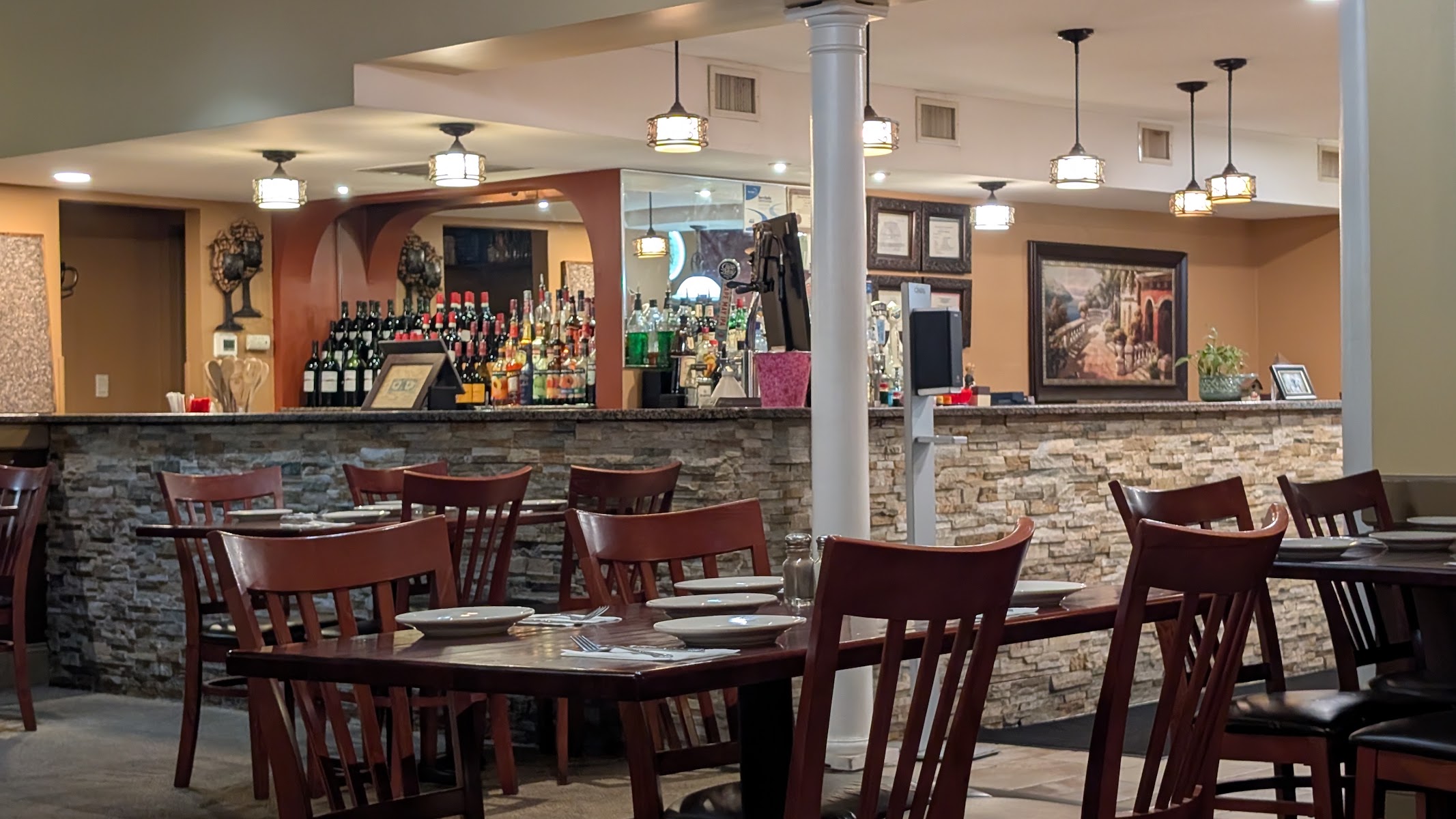 Camillo's Restaurant & Pizza