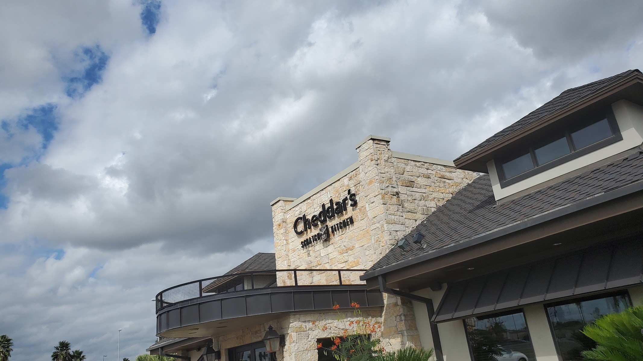 Cheddar's Scratch Kitchen