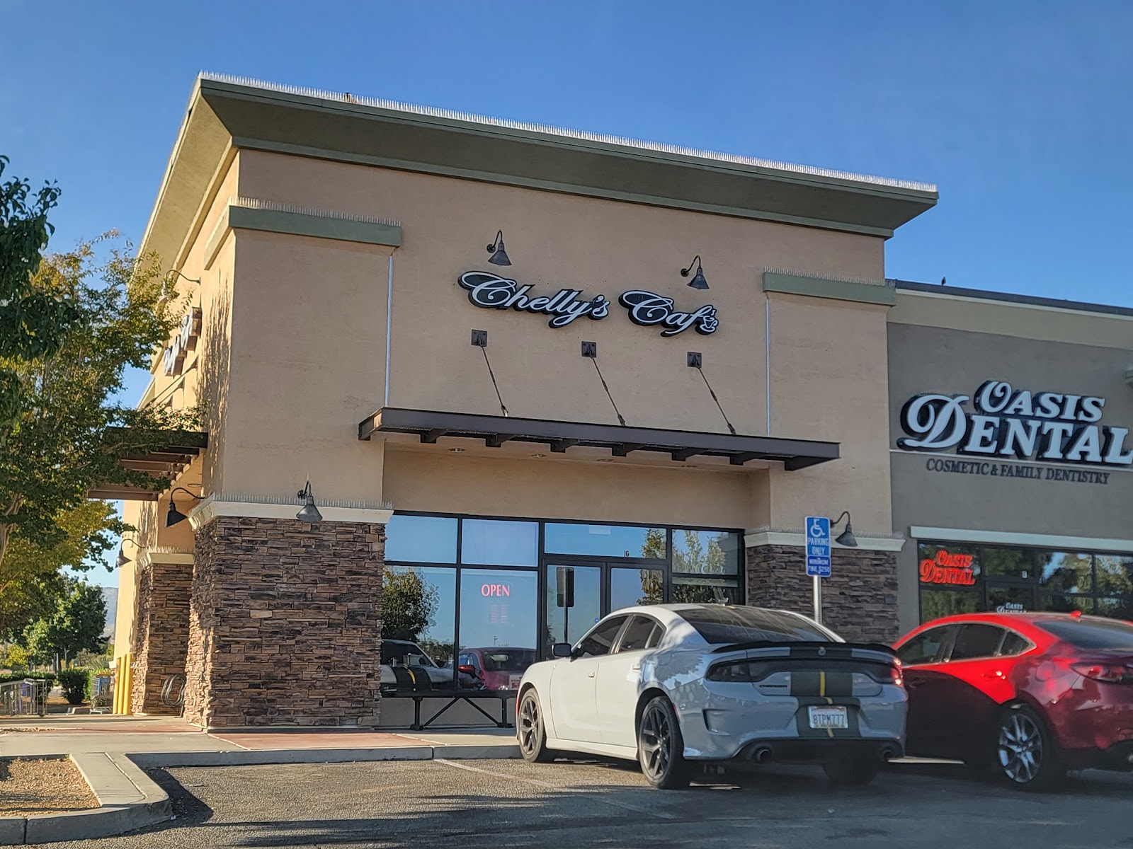 Chelly's Cafe