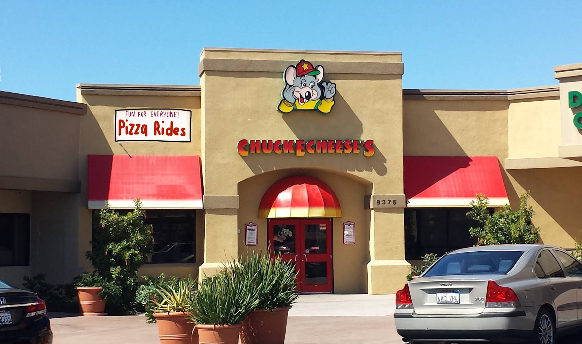 Chuck E. Cheese