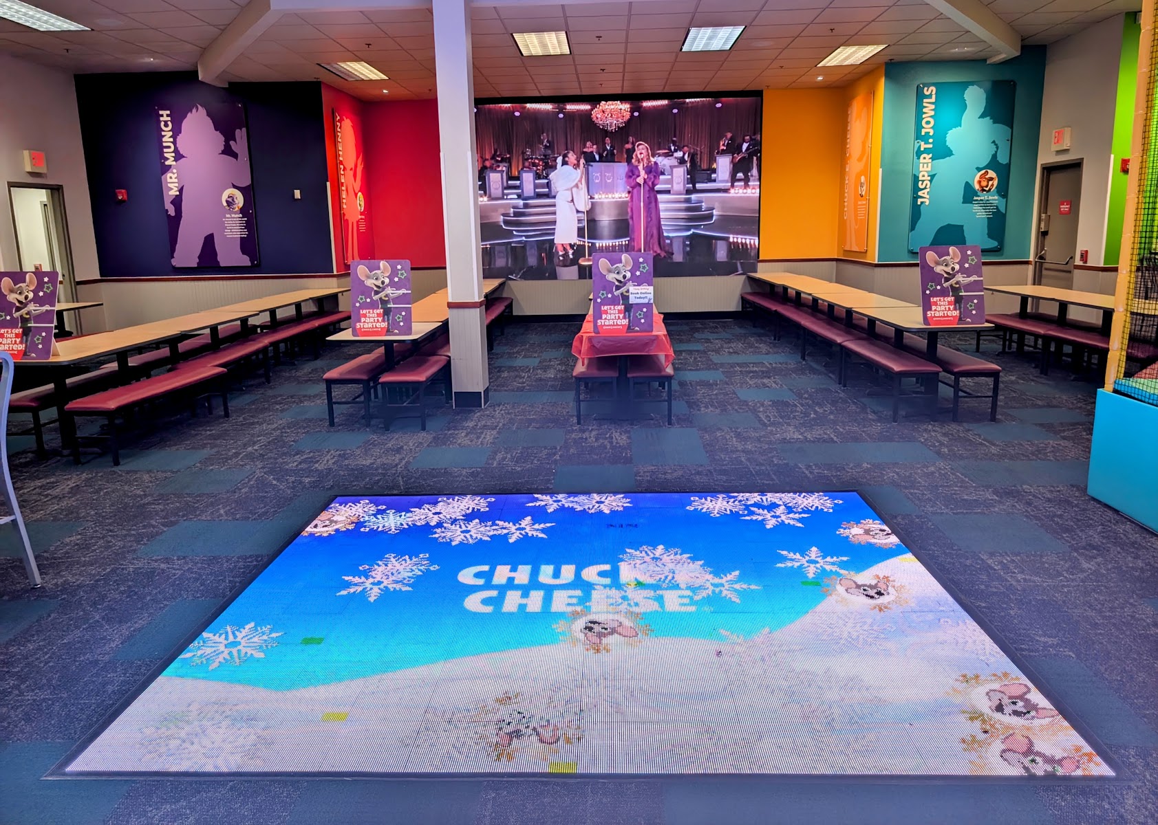 Chuck E. Cheese