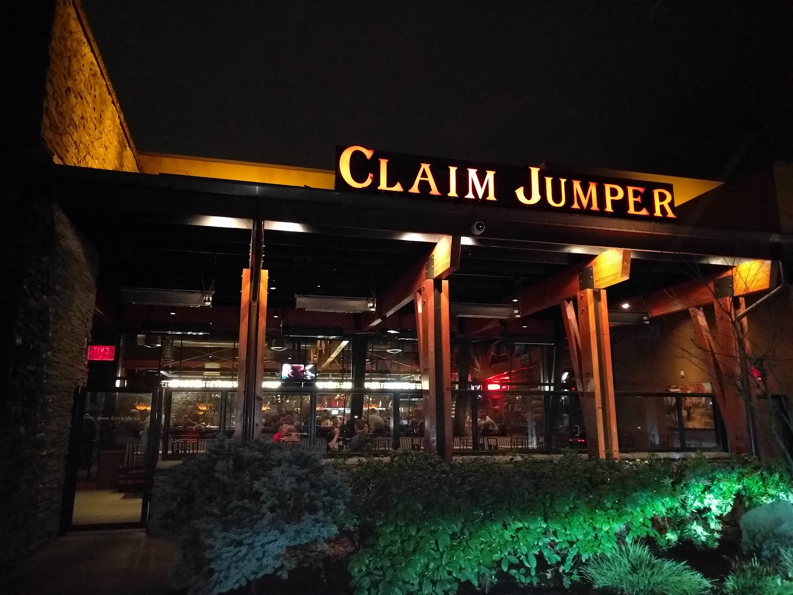 Claim Jumper Steakhouse & Bar