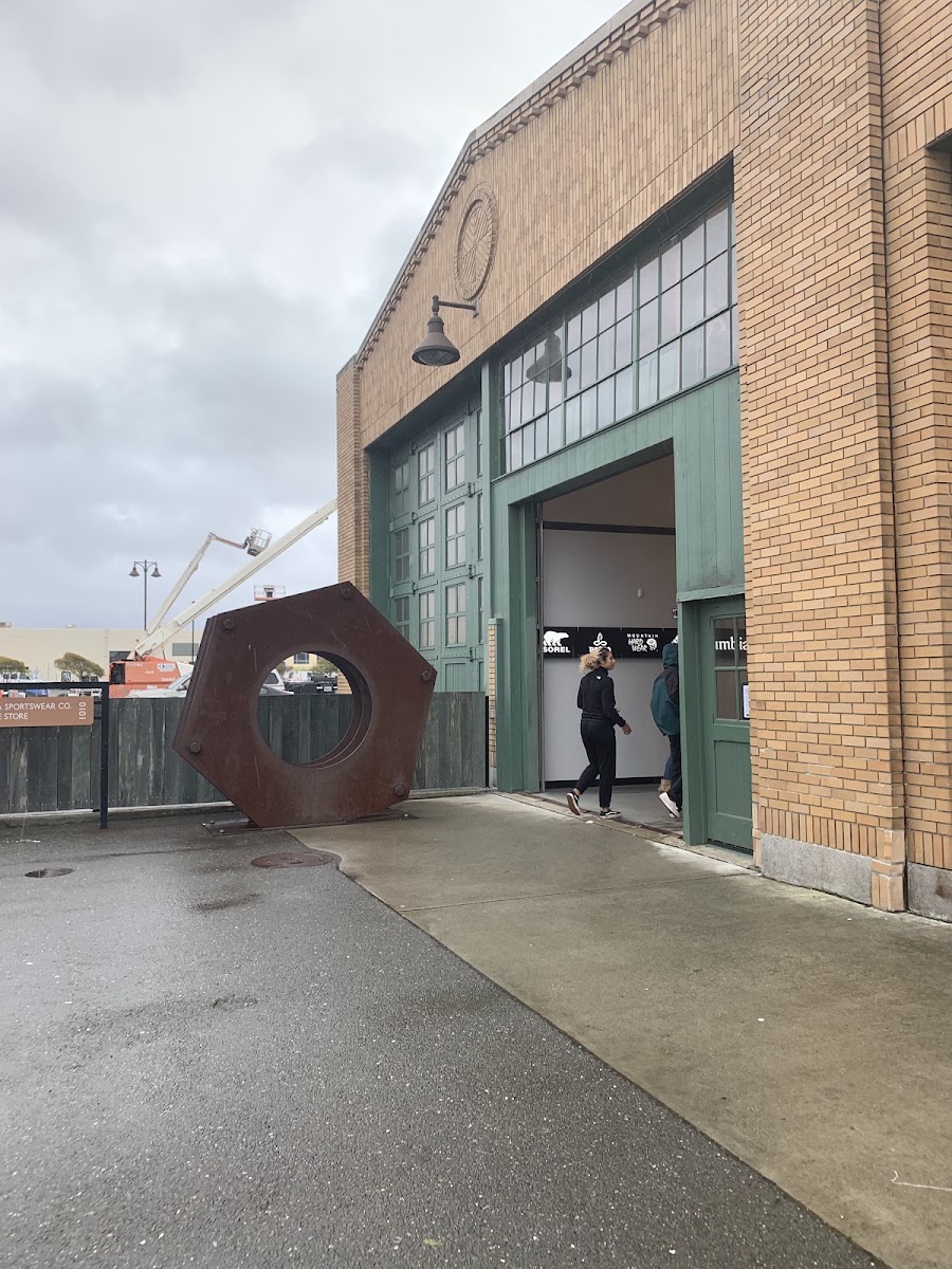 Columbia Sportswear Company Employee Store