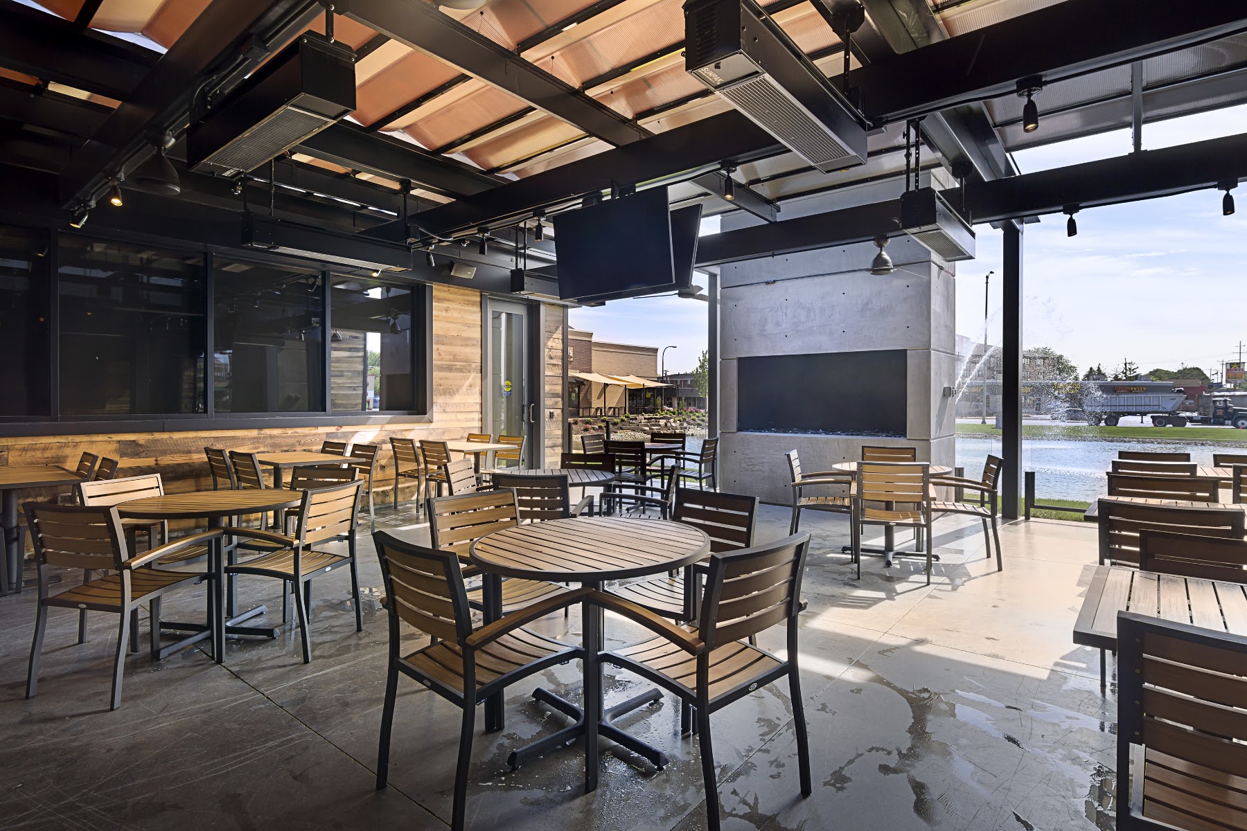 Cooper’s Hawk Winery & Restaurant