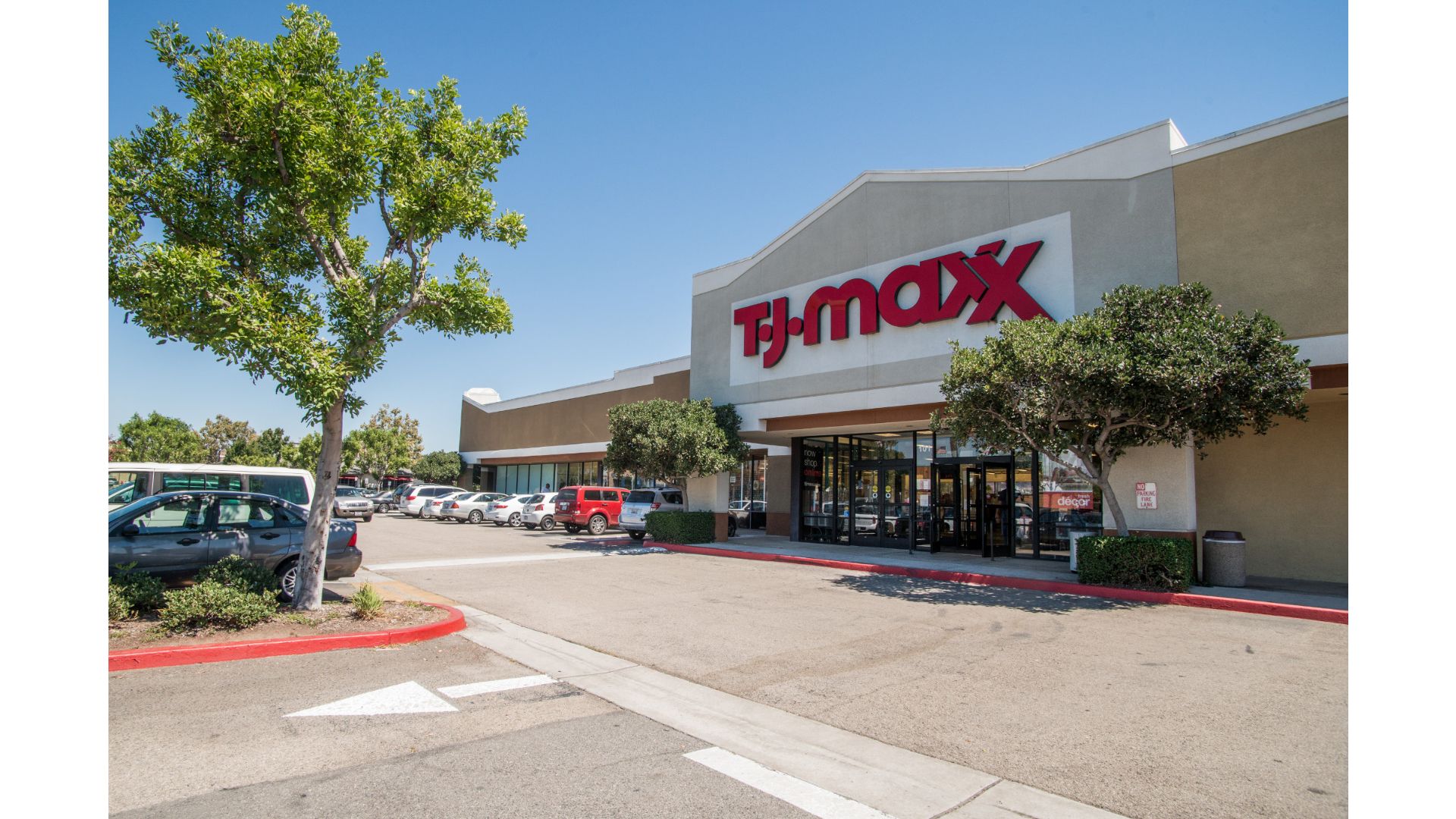 Corona Hills Plaza