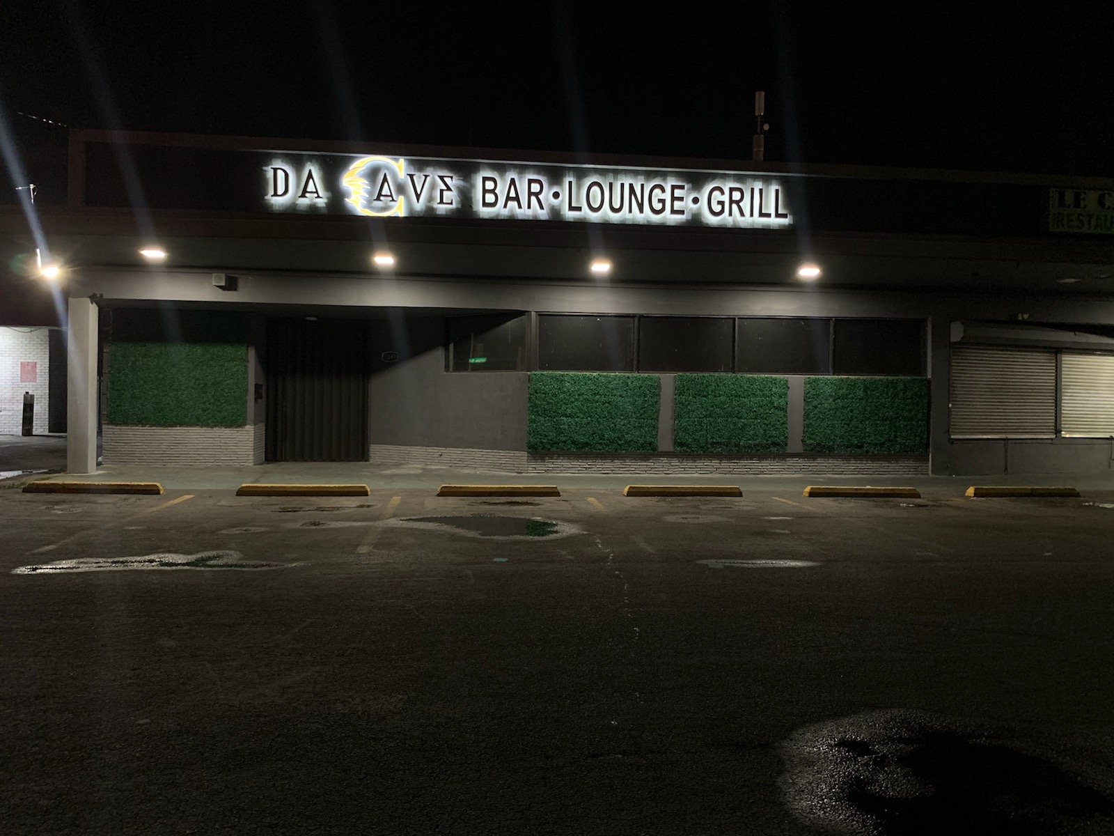 Da Cave Miami