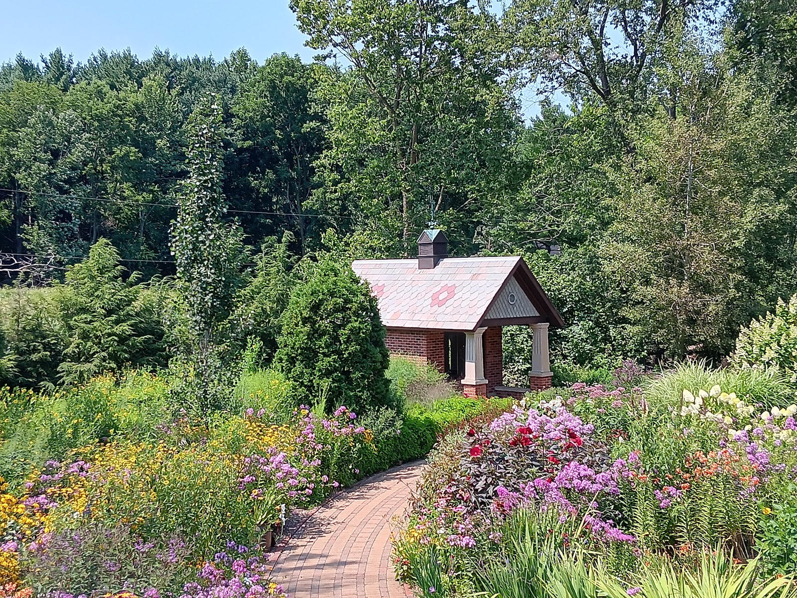 DeFries Gardens ‒ River Preserve County Park