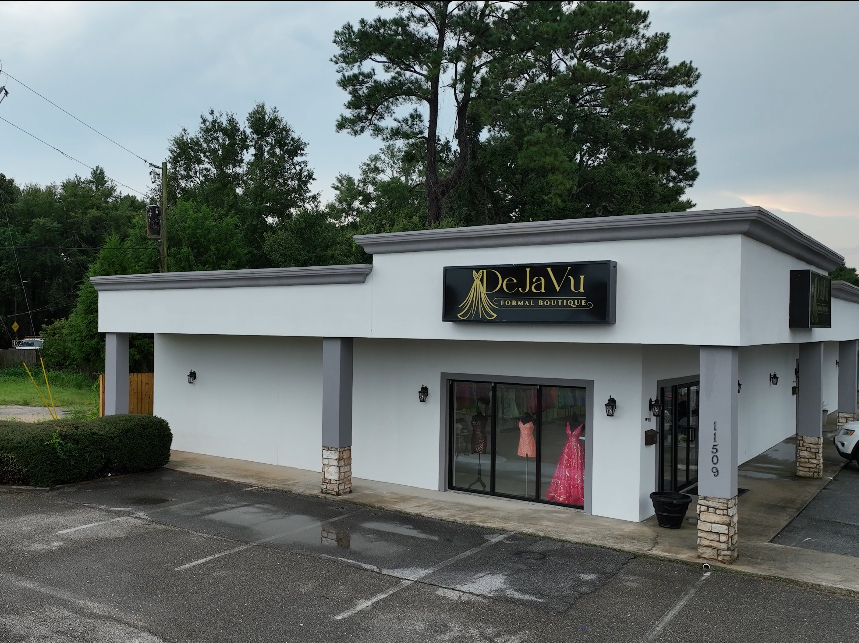 DeJaVu Formal Boutique LLC