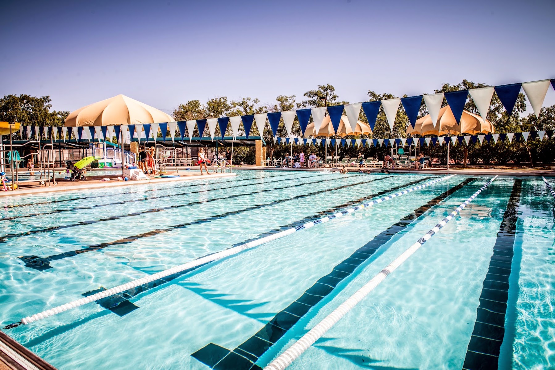 Desert Oasis Aquatic Center