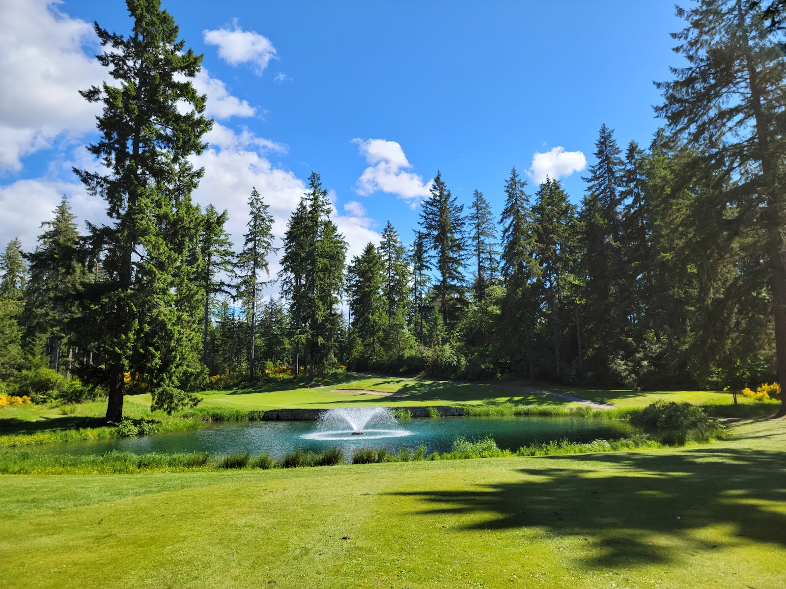 Eagle's Pride Golf Course & Simulator