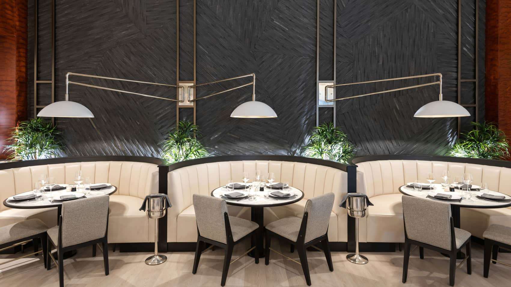 EDGE Restaurant & Bar