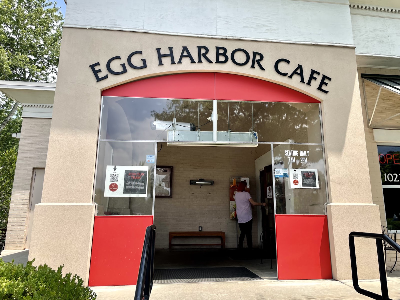 Egg Harbor Cafe