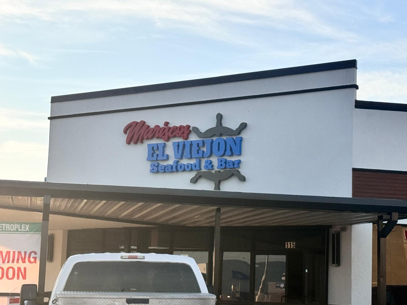 El Viejon Seafood & Bar