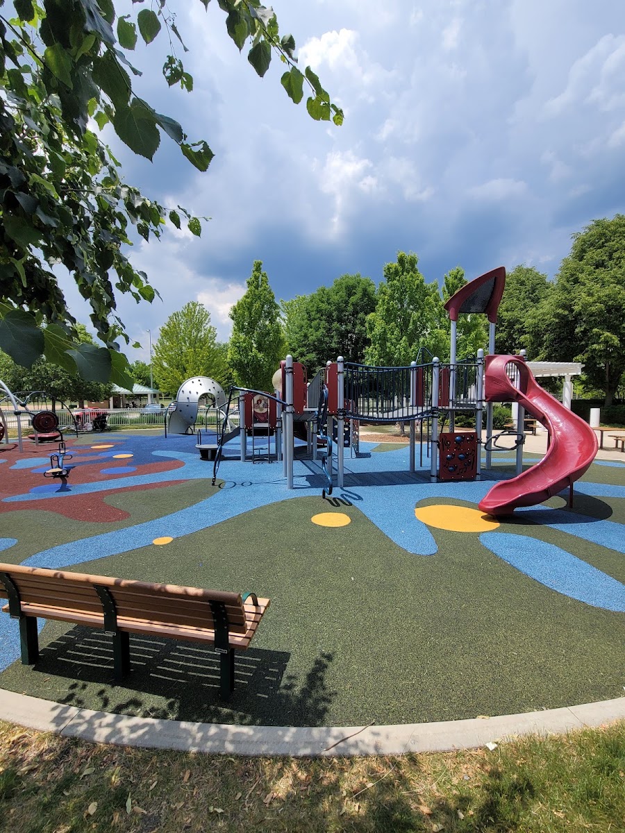 Eola Community Center Park