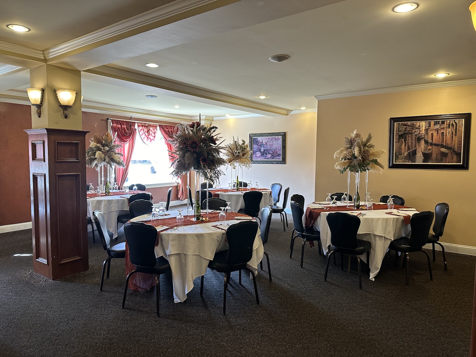 Esca Restaurant & Wine Bar