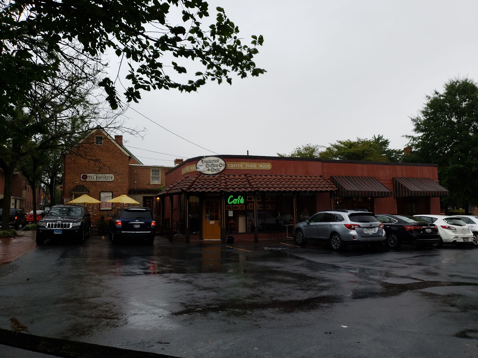 Everedy Square & Shab Row