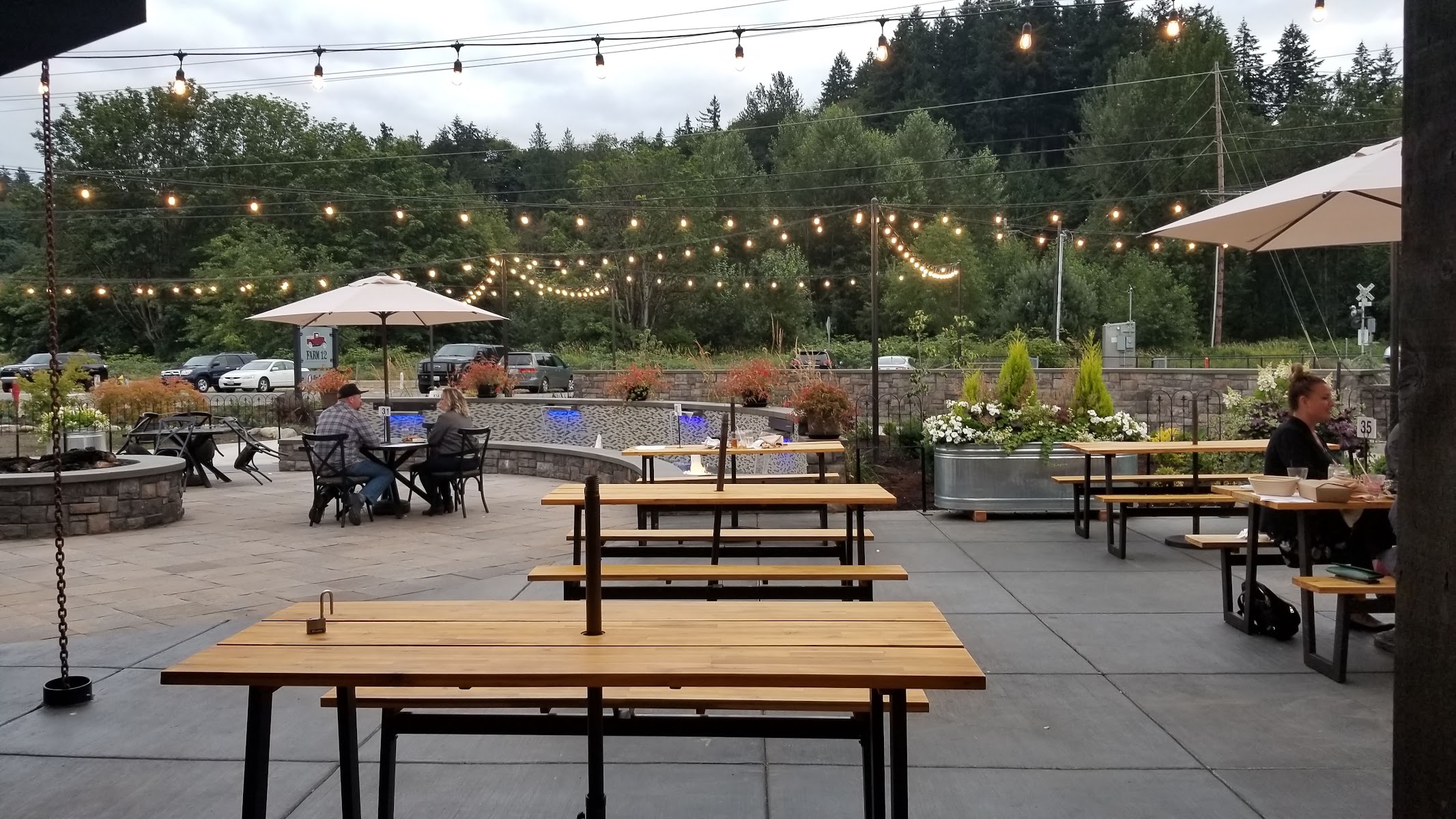 Farm 12 Restaurant