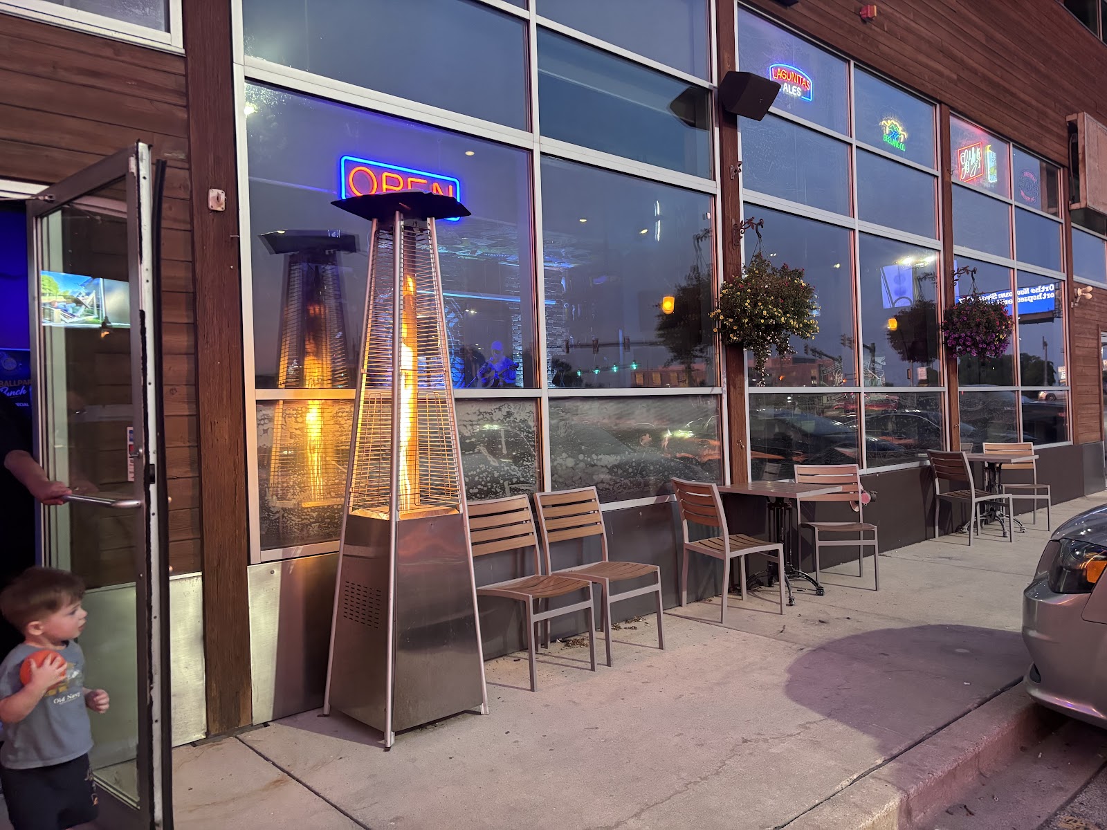 Ferch's Crafthouse Grille