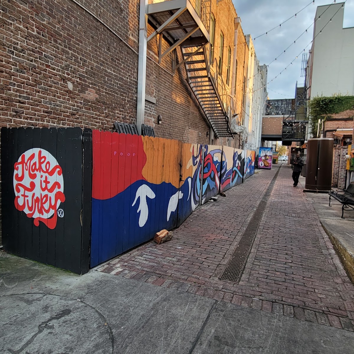 Fishbone Alley
