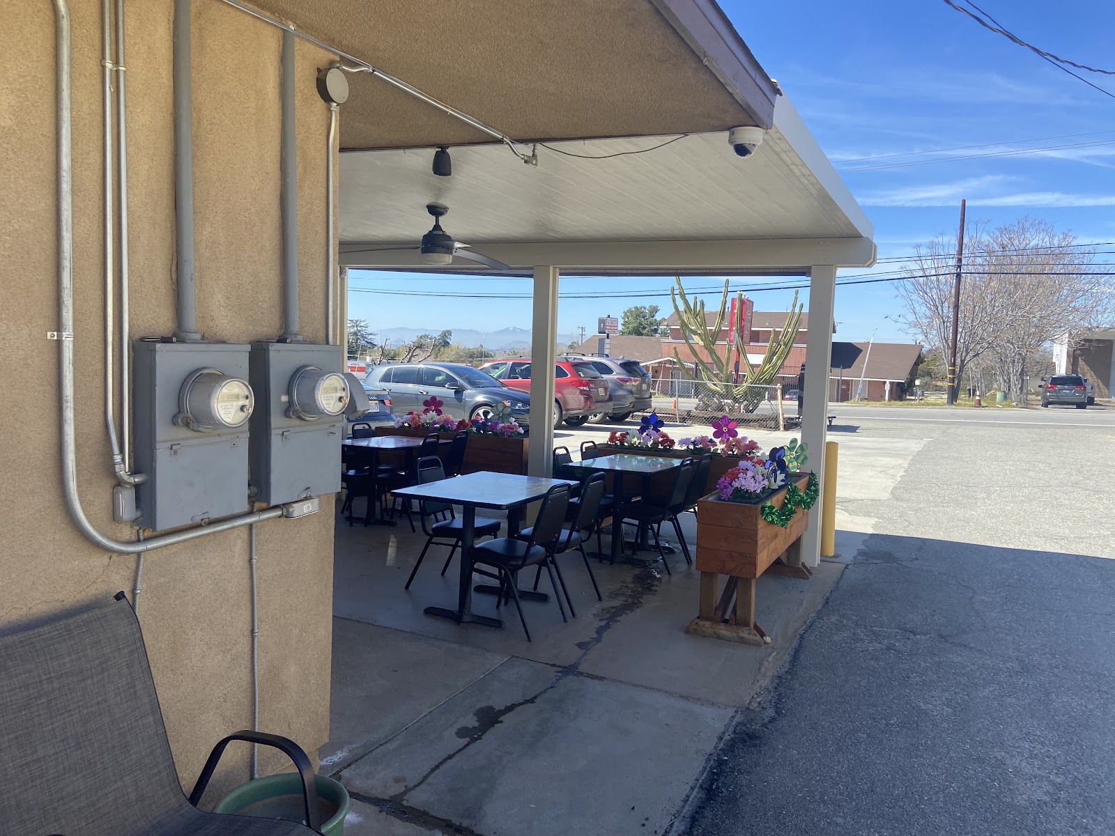 Flo's Country Cafe