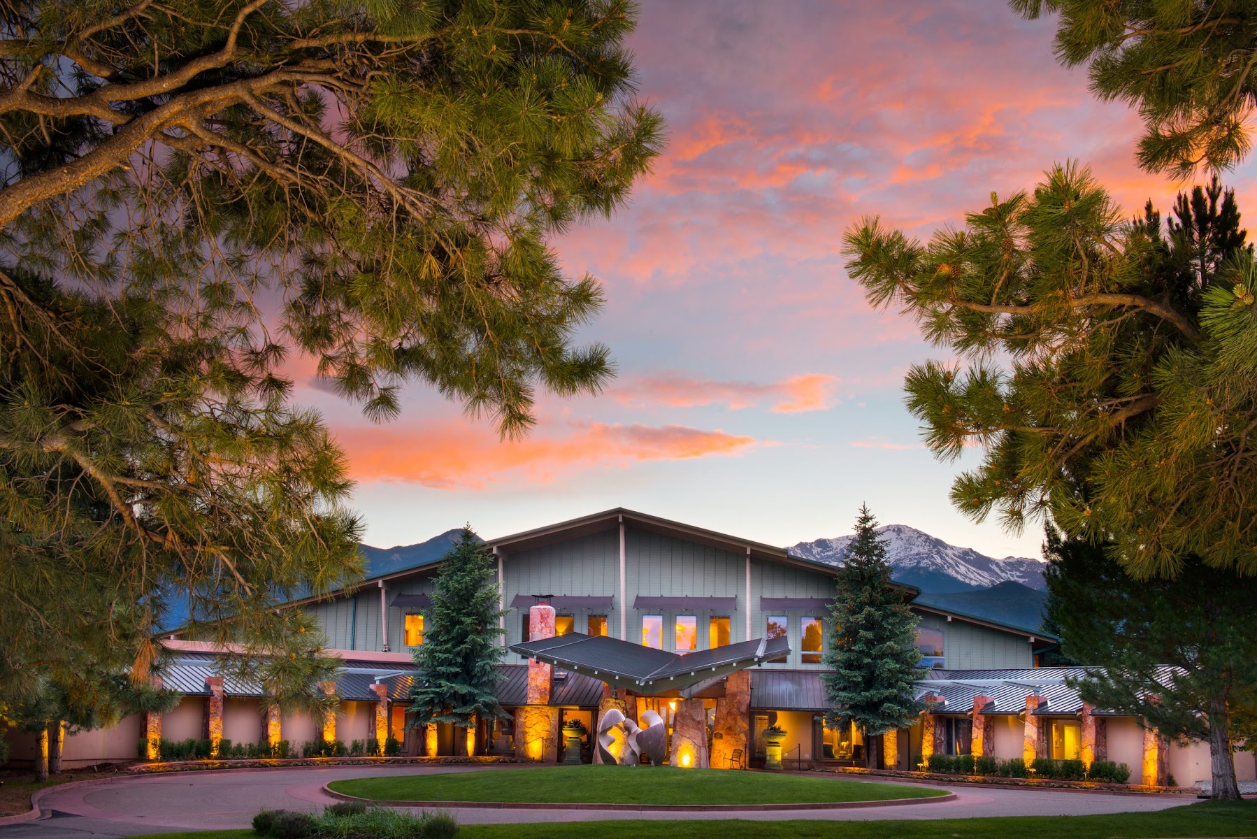 Garden of the Gods Resort