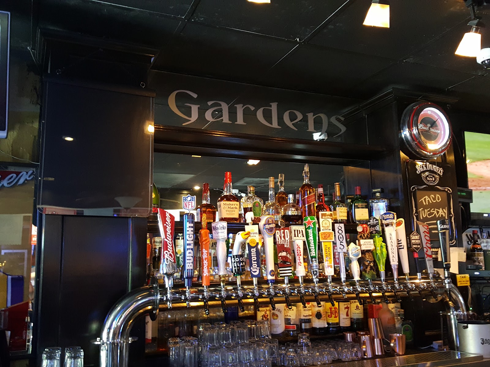 Gardens Bar & Grill Pico Rivera