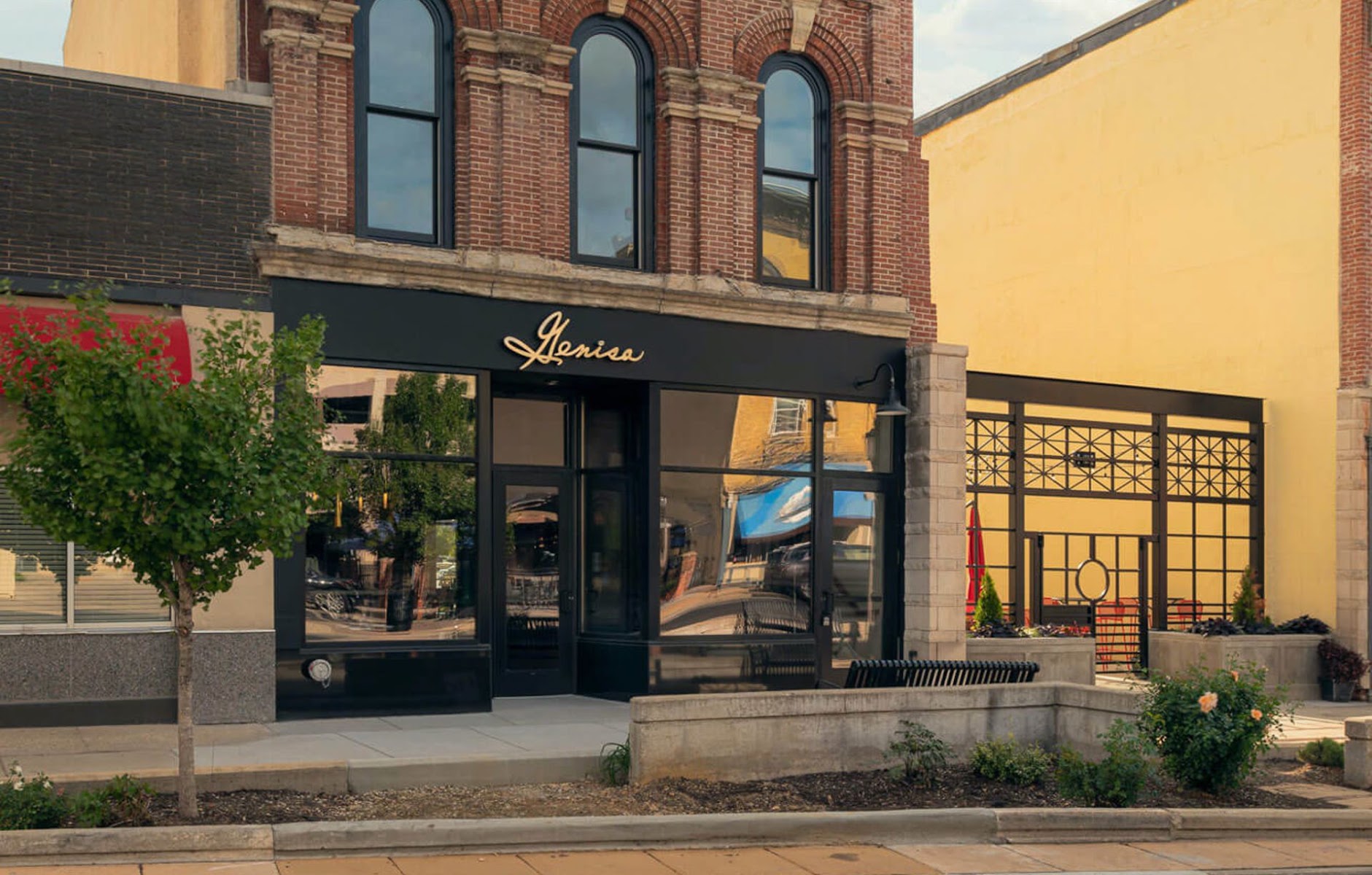 Genisa Wine Bar