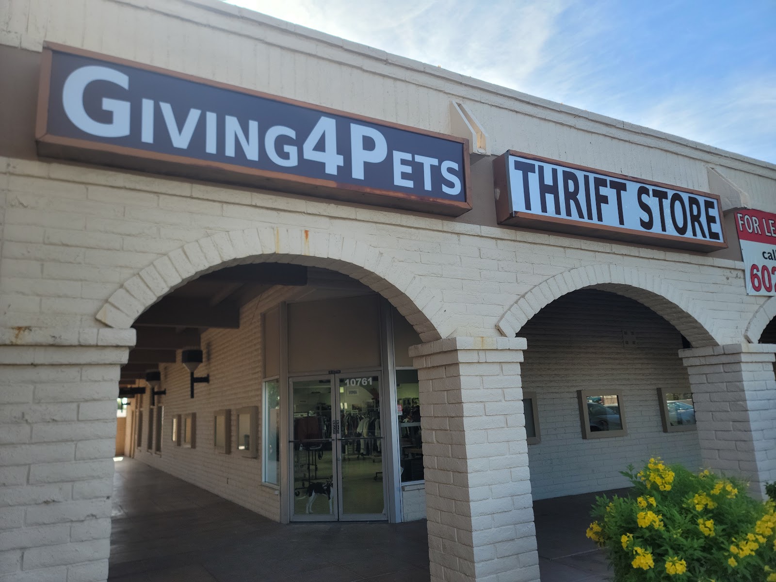 Giving4Pets Thrift Store