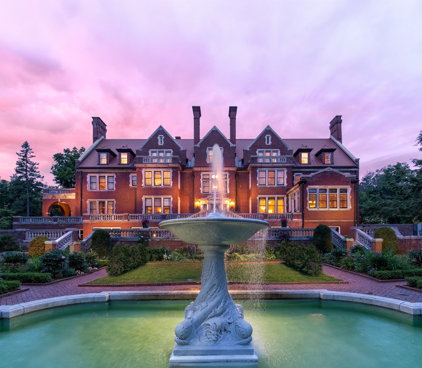 Glensheen Mansion