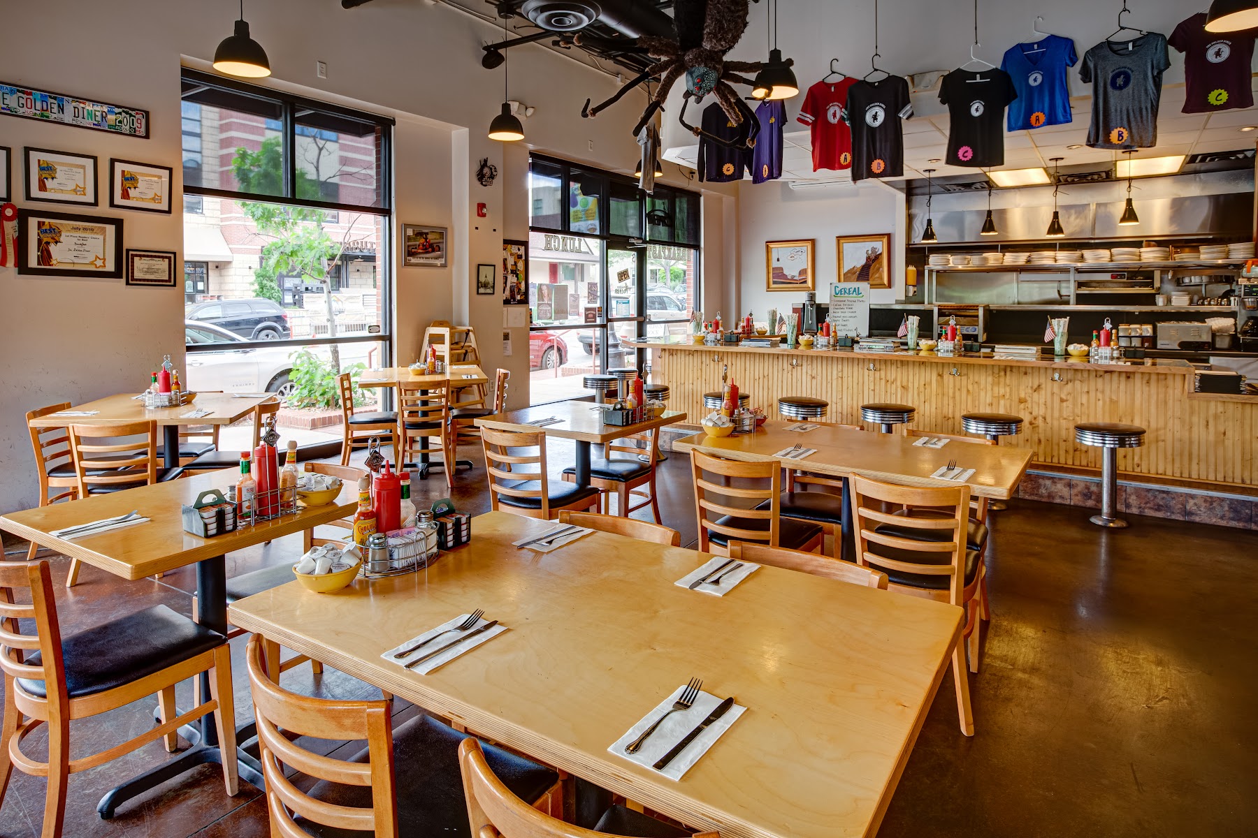 Golden Diner