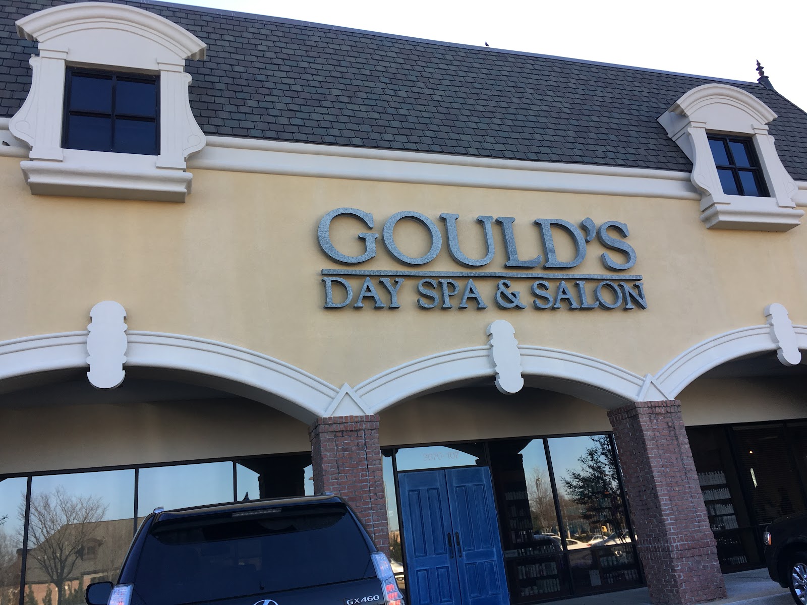 Gould's Salon Spa - Houston Levee